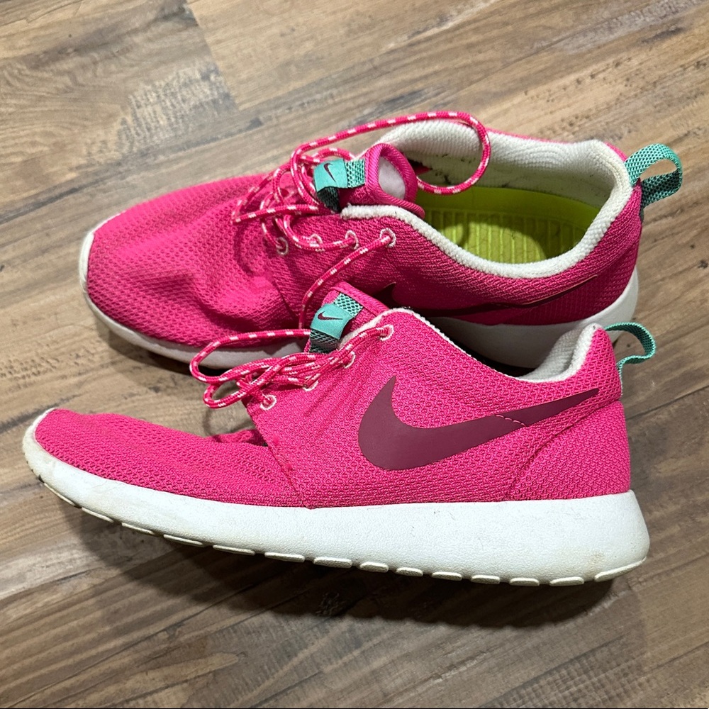 Women’s Nike Roshe